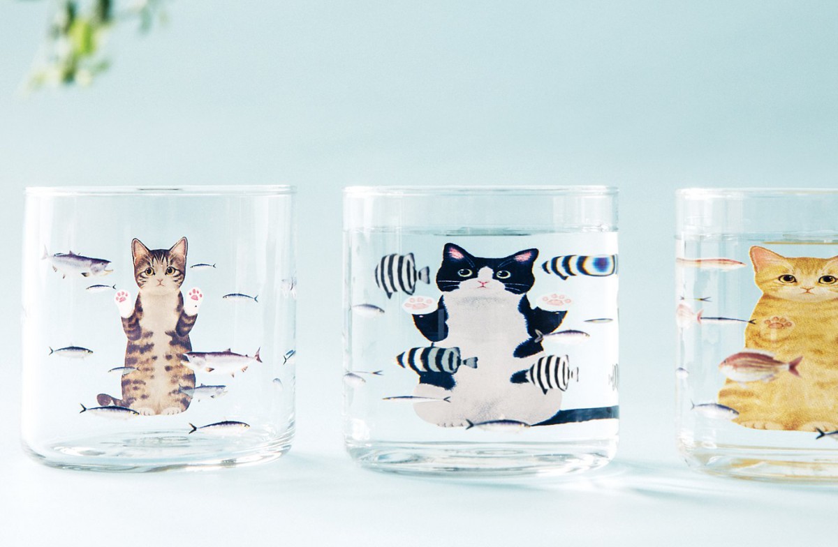 にゃんとも涼しげ♡猫好き必見の「猫さん夢の水族館グラス」がかわいい